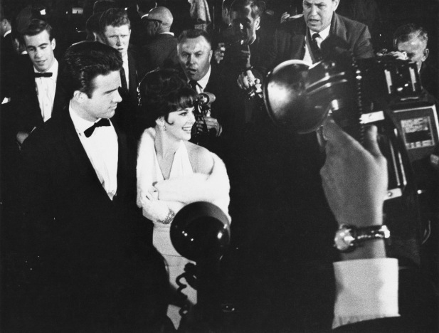 Warren Beatty with Natalie Wood at the 1962 Oscar Awards at Sant